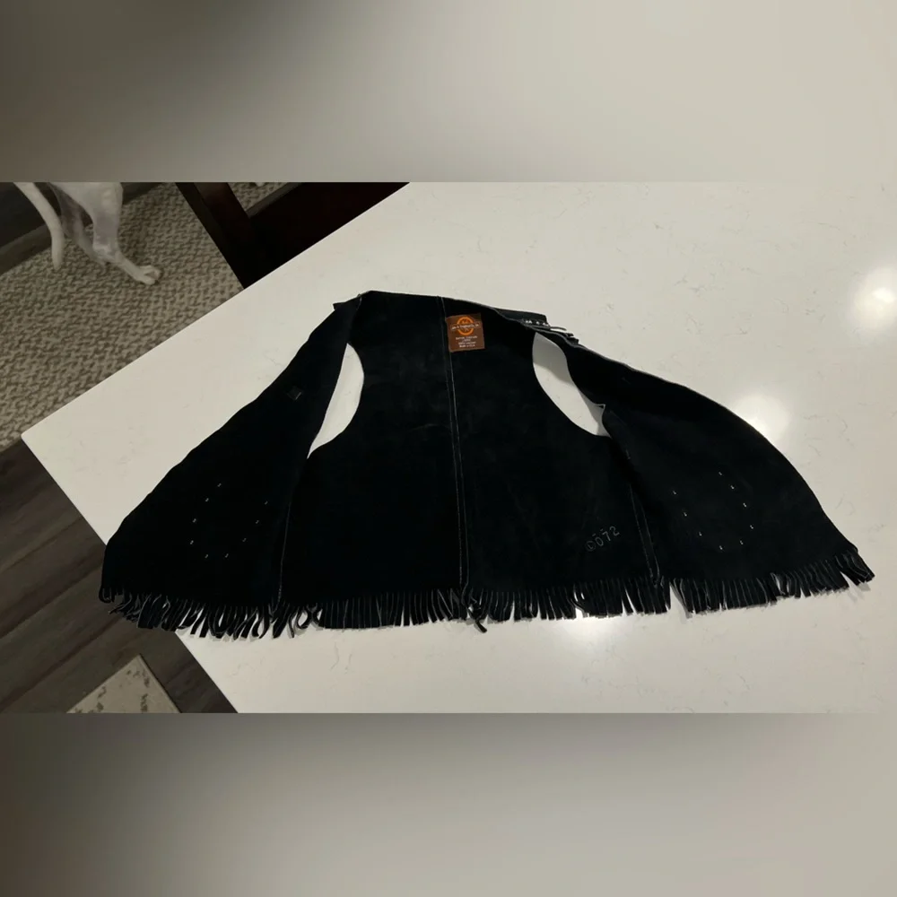 JOHN R. CRAIGHEAD boys leather Black Fringe Vest with Star Pockets size  L